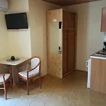 Mercédesz Ii. Appartement *