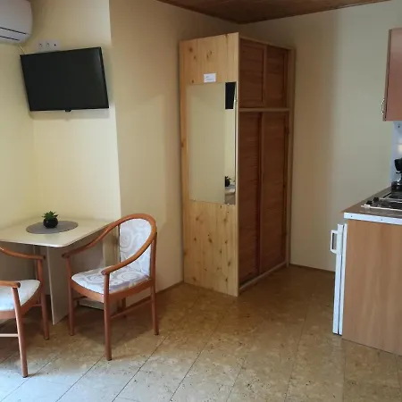 Mercedesz Ii. Apartament *