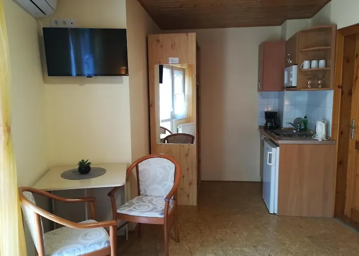 Mercedesz Ii. Lägenhet